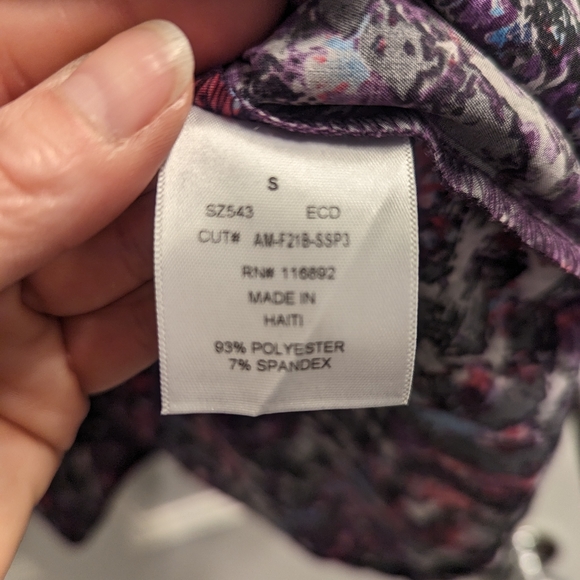 Strictly Scrub brand Scrub top - Picture 3 of 5